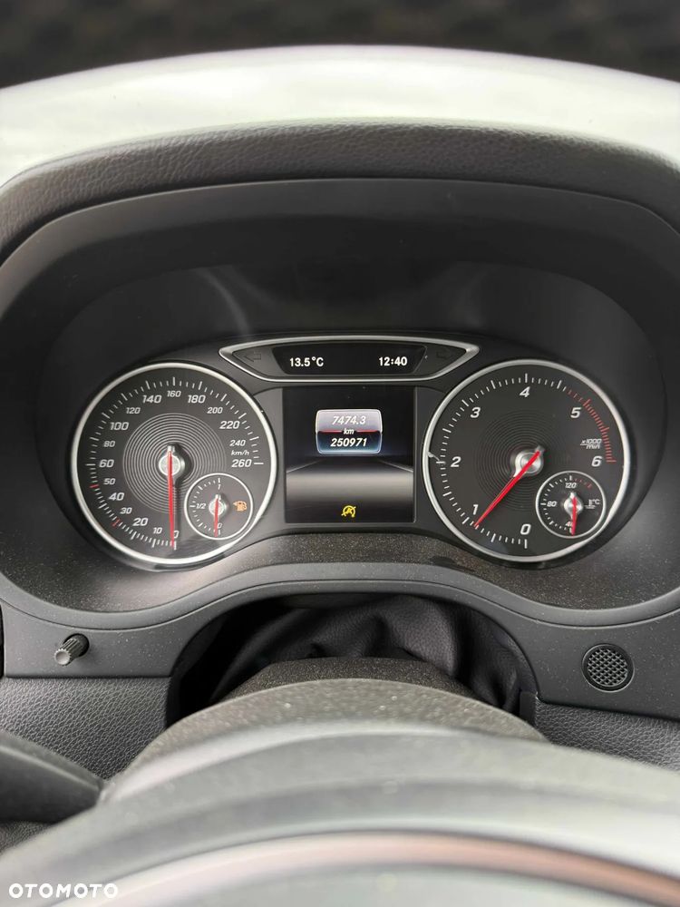 Mercedes-Benz Klasa B 180 CDI BlueEFFICIENCY Edition Style - 9