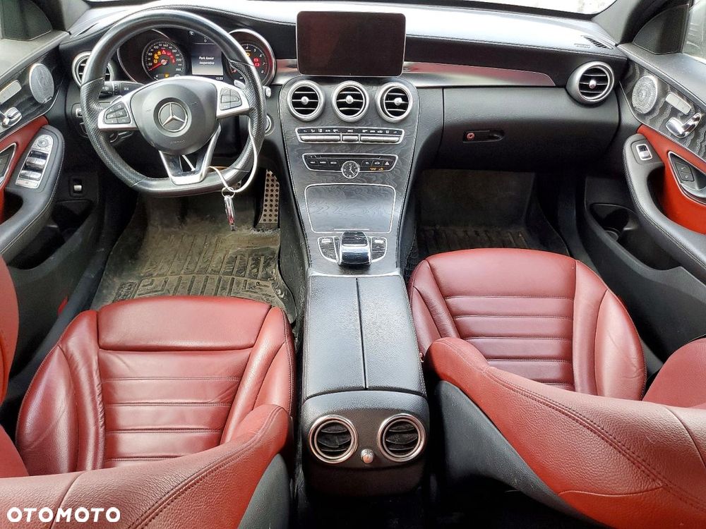 Mercedes-Benz Klasa C 300 9G-TRONIC AMG Line - 7