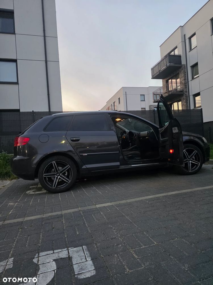 Audi A3 Sportback - 4