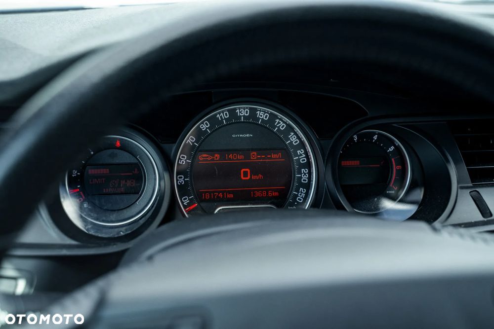 Citroën C5 1.8i 16V Attraction - 19