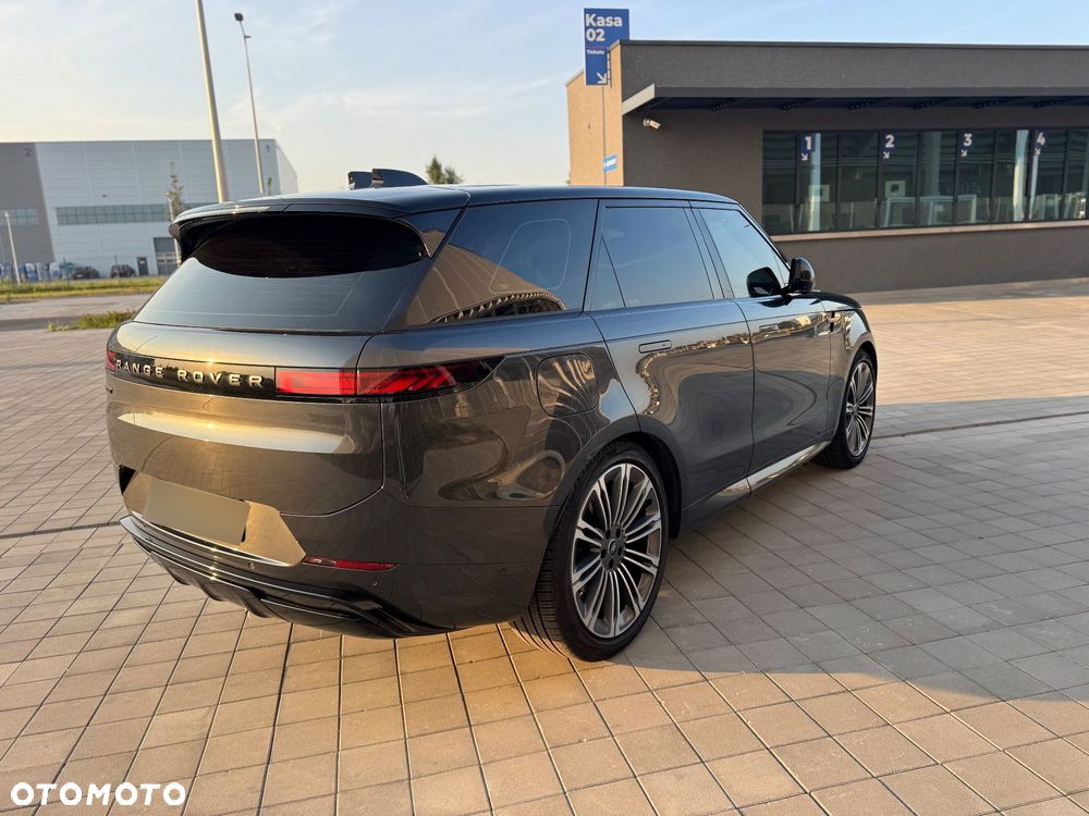 Land Rover Range Rover Sport D350 Autobiography - 4