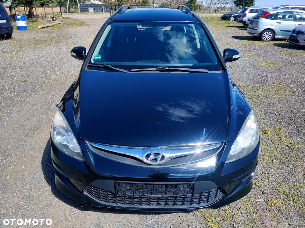 Hyundai i30 1.4 Base + World Cup - 10
