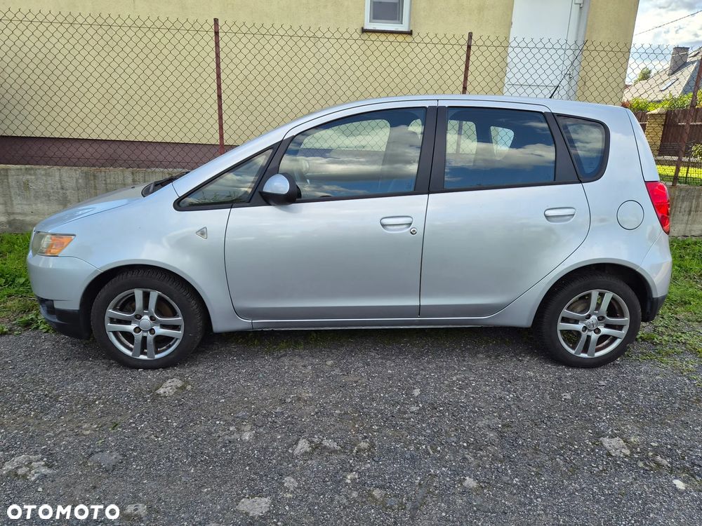 Mitsubishi Colt - 2