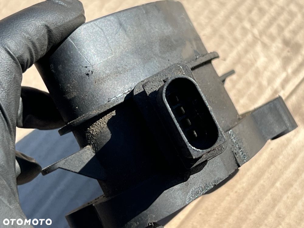 PRZEPŁYWOMIERZ POWIETRZA BOSCH BMW M57N M47N 0928400529 - 2