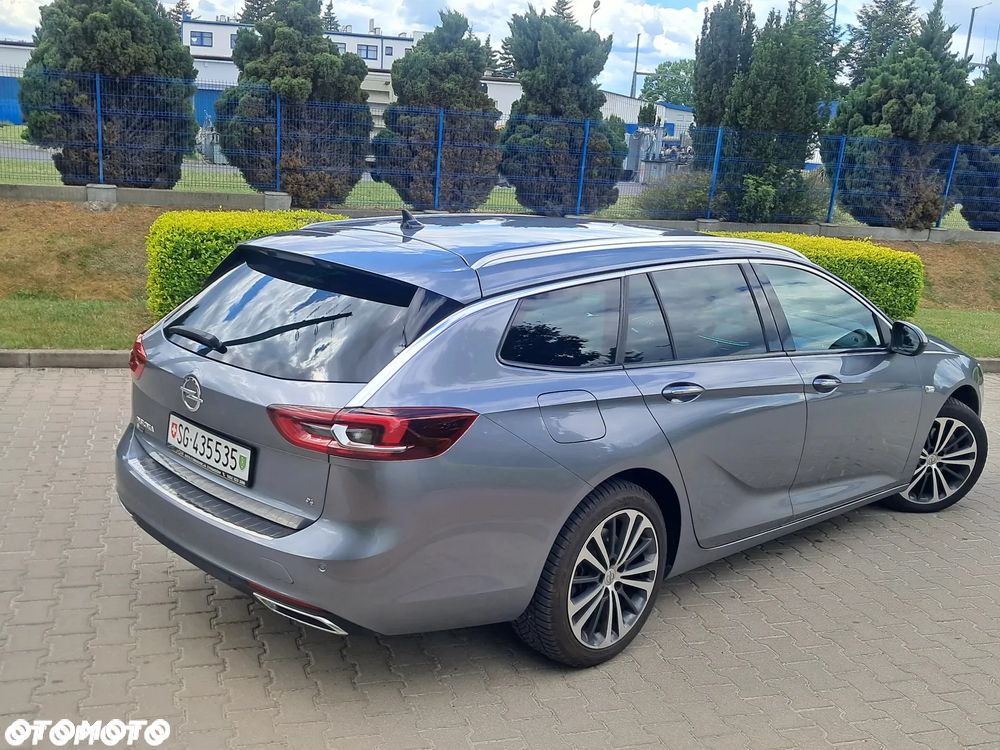 Opel Insignia 2.0 BiTurbo 4x4 Business Innovation - 9
