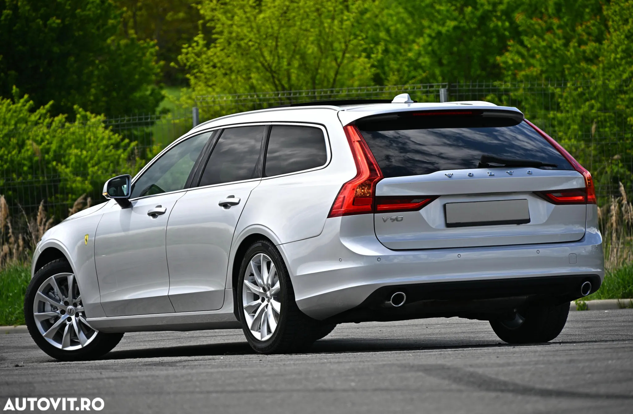 Volvo V90 D5 AWD Geartronic Momentum - 5