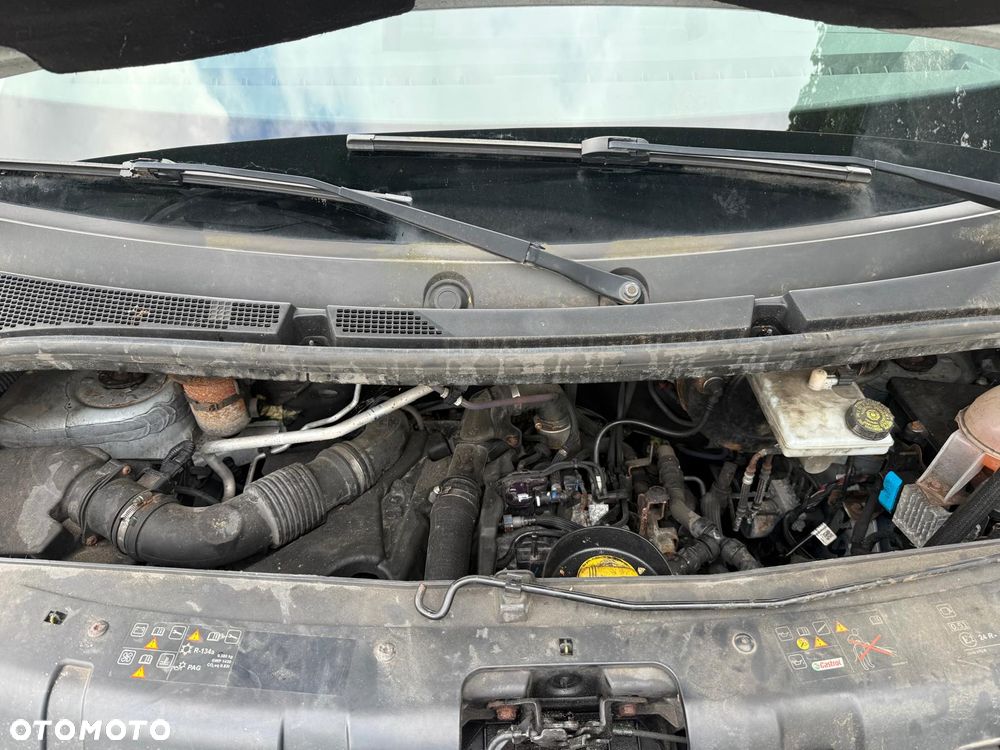 Renault Master III L2H2 - 12
