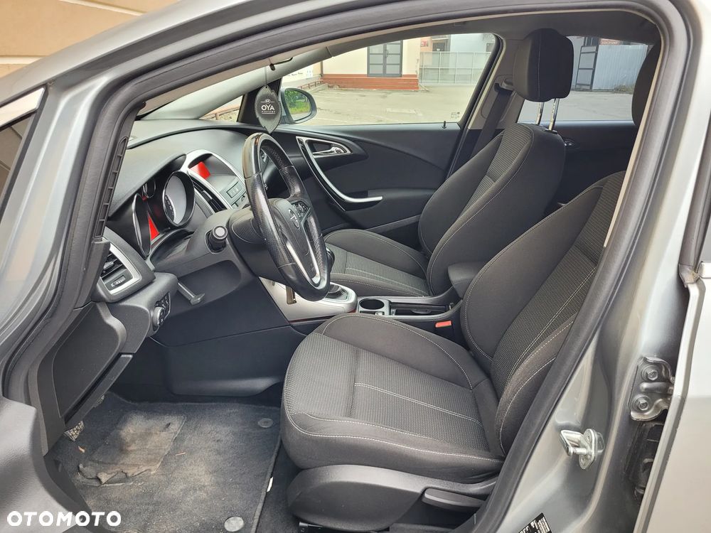 Opel Astra 1.4 Turbo Cosmo - 8