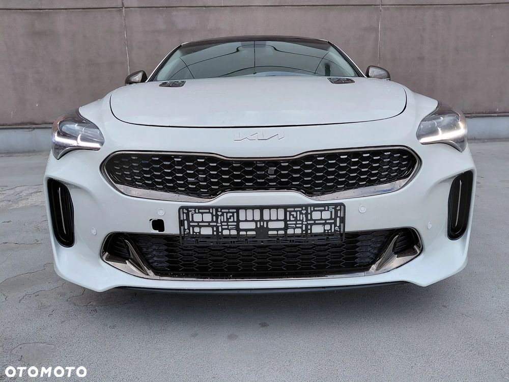 Kia Stinger 3.3 T-GDI AWD GT - 12