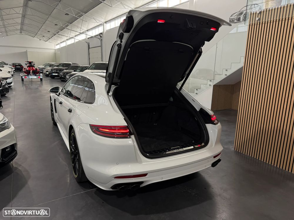 Porsche Panamera Sport Turismo 4 E-Hybrid Platinum Edition - 11