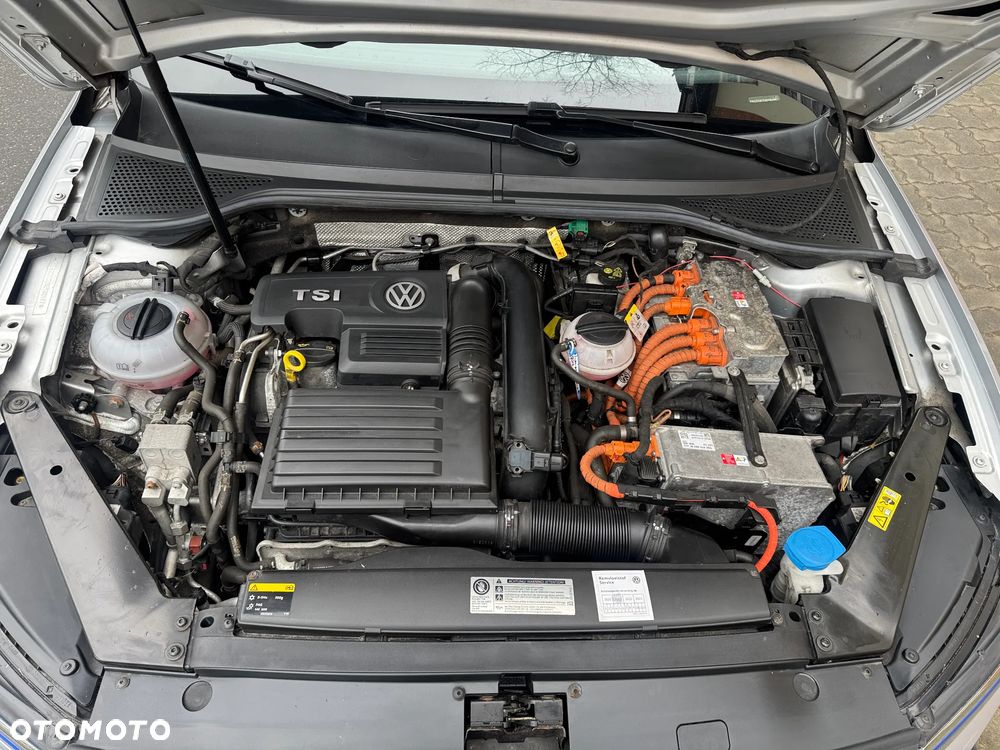 Volkswagen Passat ver-1-4-tsi-plug--in-hybrid-gte-dsg - 35