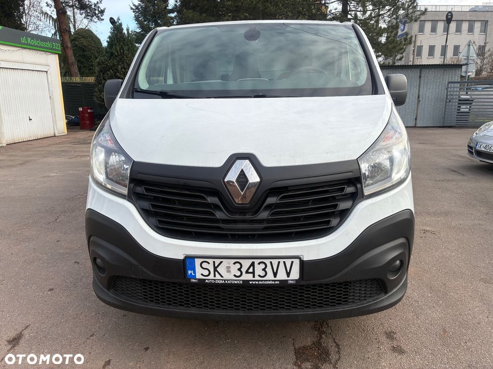 Renault TRAFIC - 2