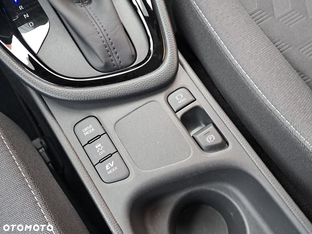 Toyota Yaris Hybrid 1.5 Style - 16