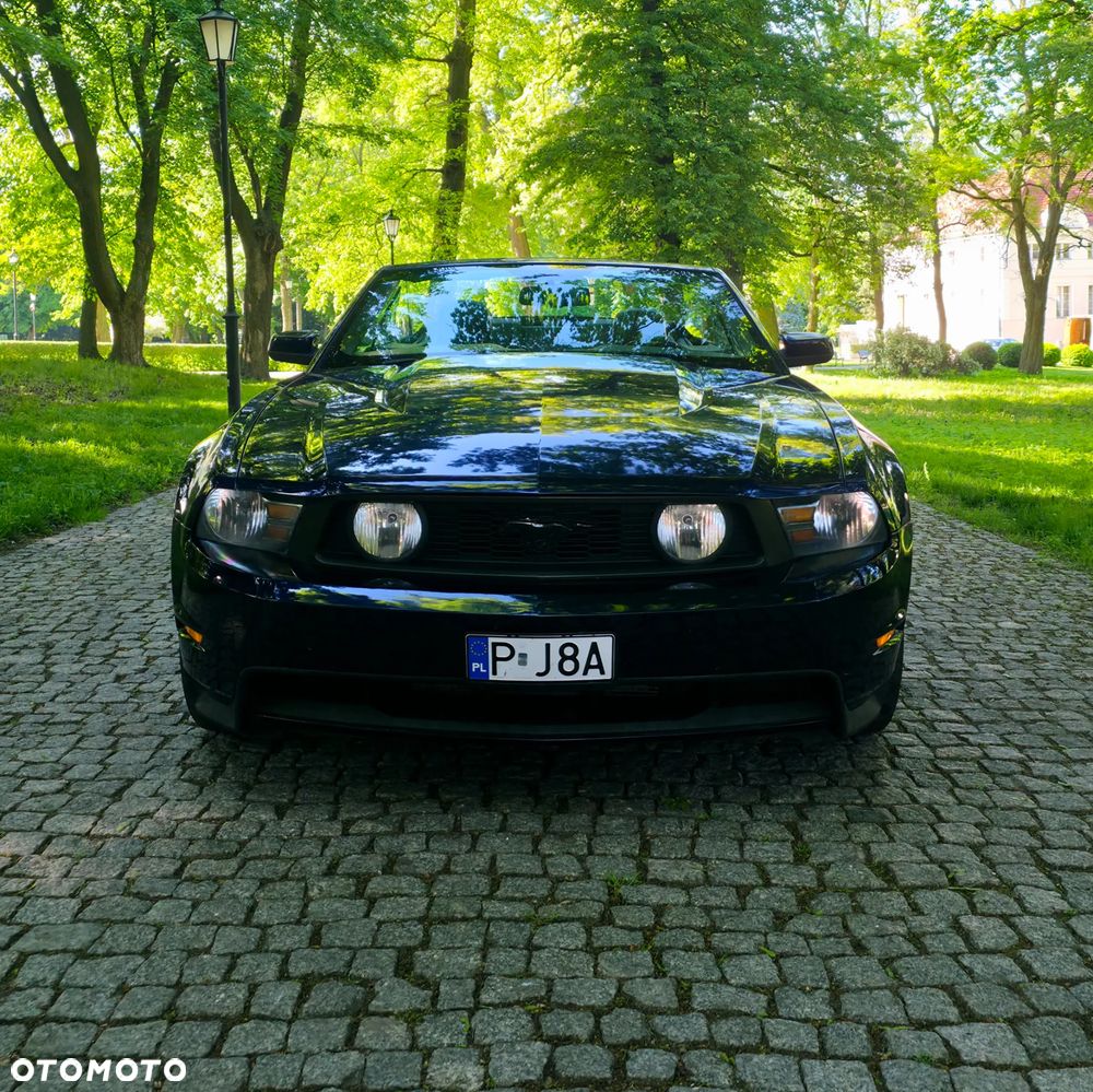 Ford Mustang - 4