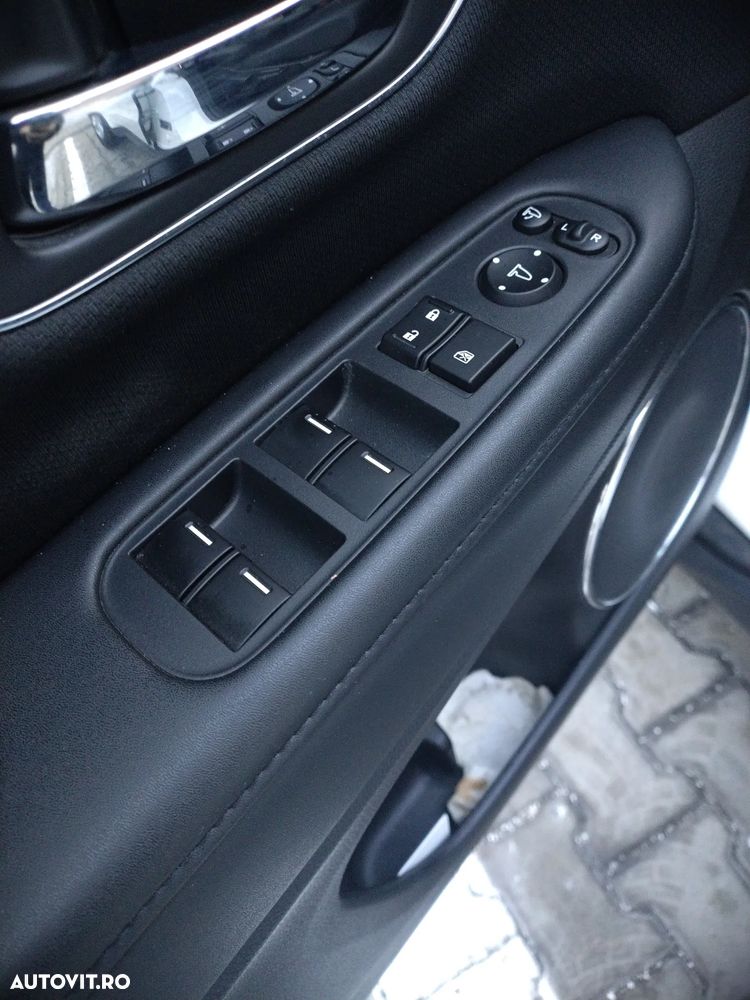 Honda HR-V 1.5 i-VTEC CVT Executive - 12