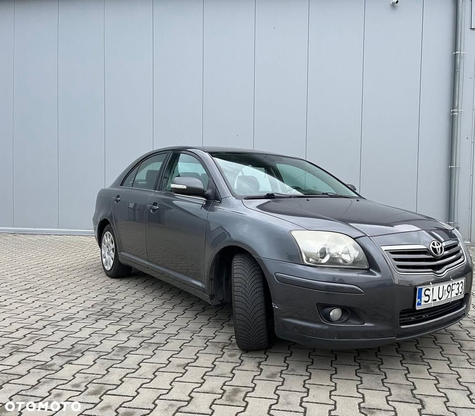 Toyota Avensis 2.0 D-4D Sol Premium - 2