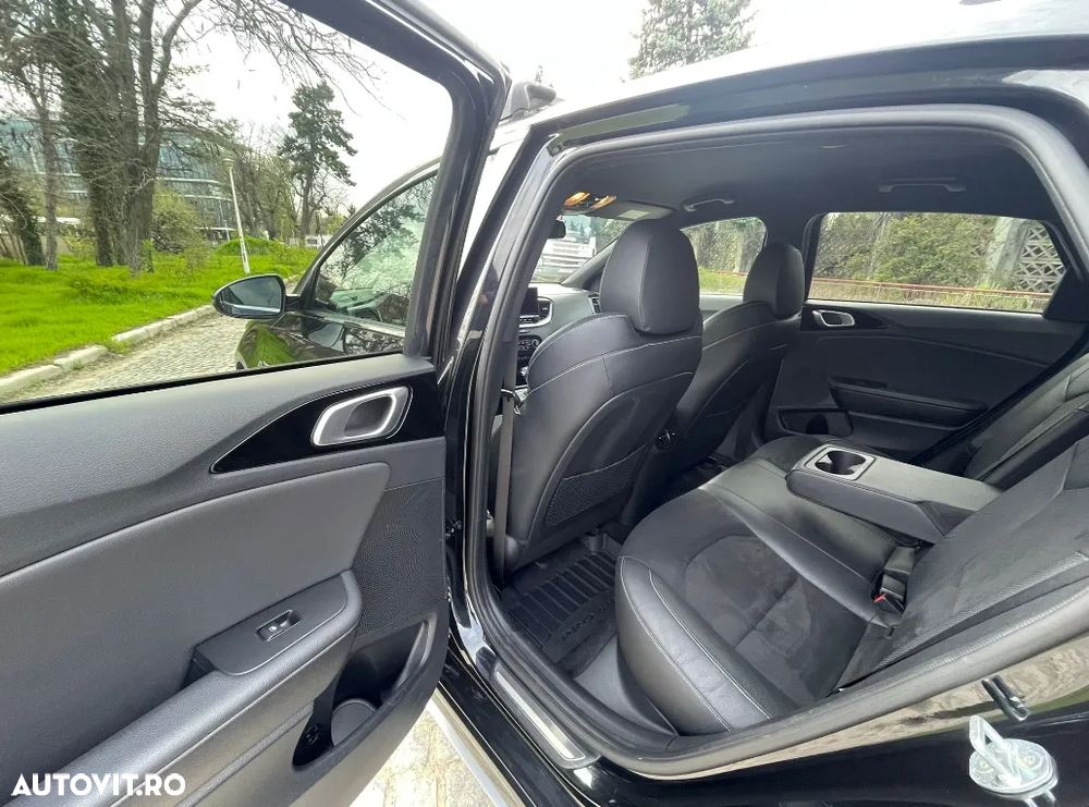 Kia Ceed 1.6 CRDi (48V Mild-Hybrid) DCT7 GT Line - 18