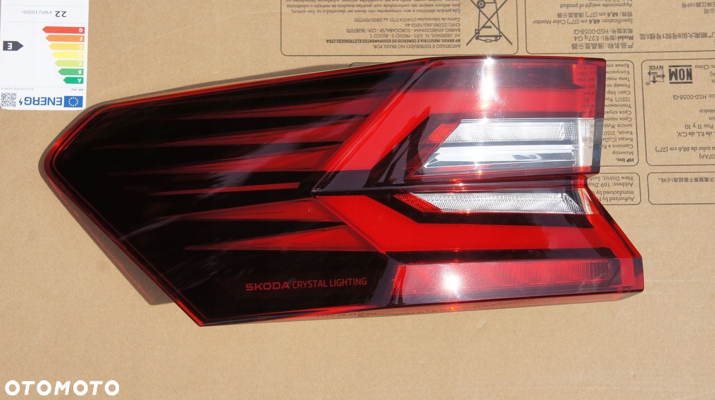 TYLNA LEWA LAMPA SKODA KODIAQ II LED 57H - 1