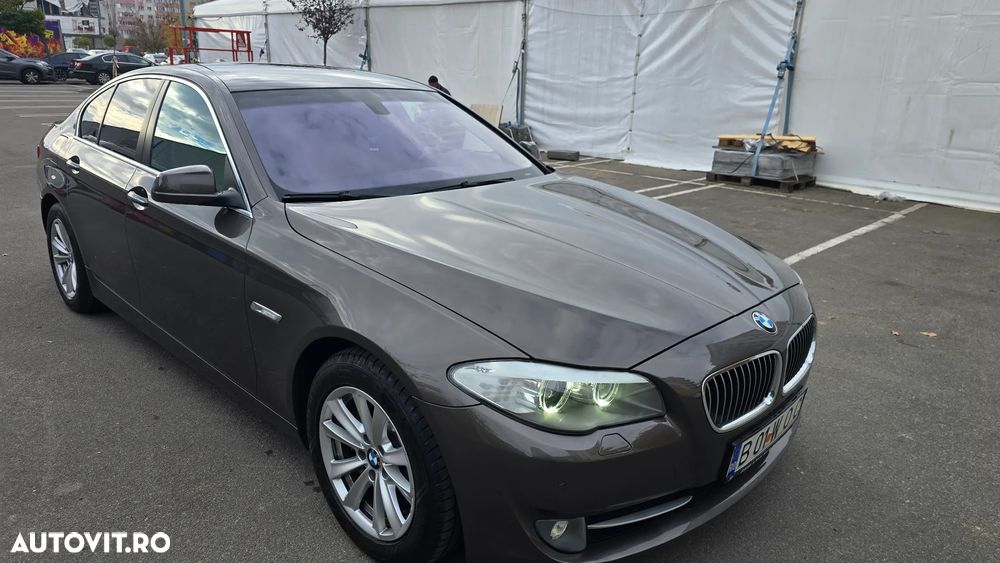 BMW Seria 5 525d xDrive AT - 1