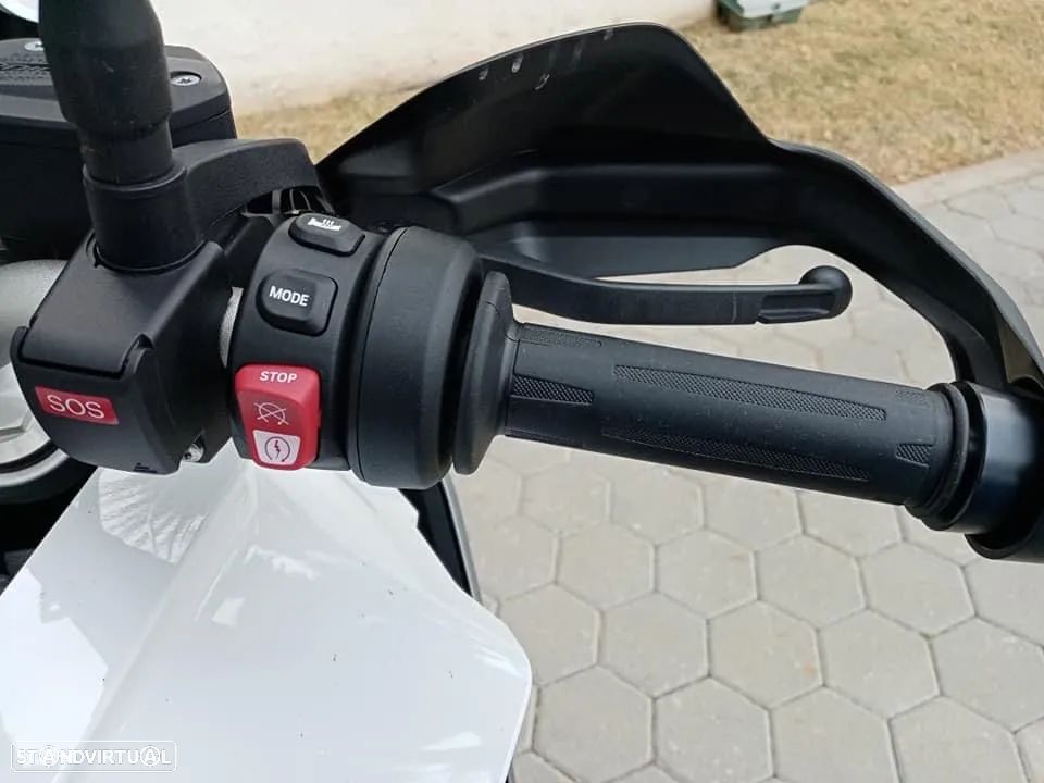 BMW F 900 XR - 6