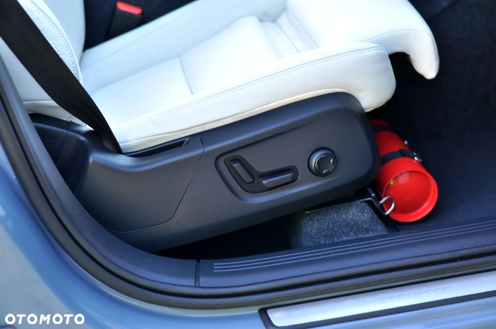 Volvo XC 40 T4 Plug-In Hybrid Inscription - 17