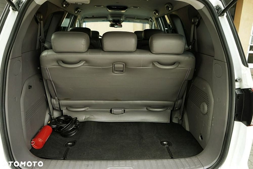 SsangYong/KGM Rodius - 39