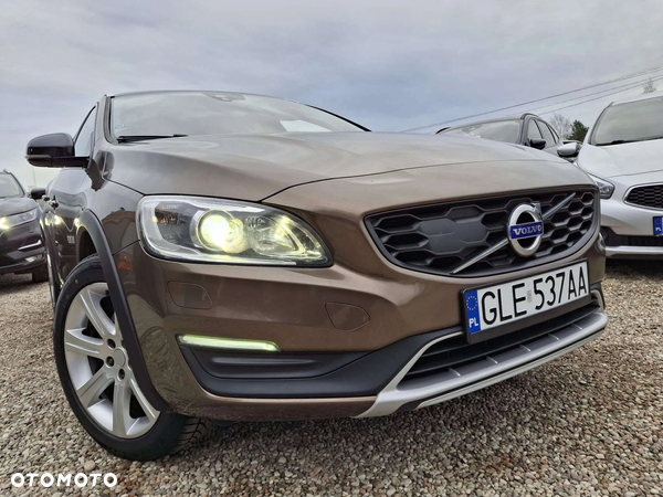 Volvo V60 Cross Country D3 Momentum