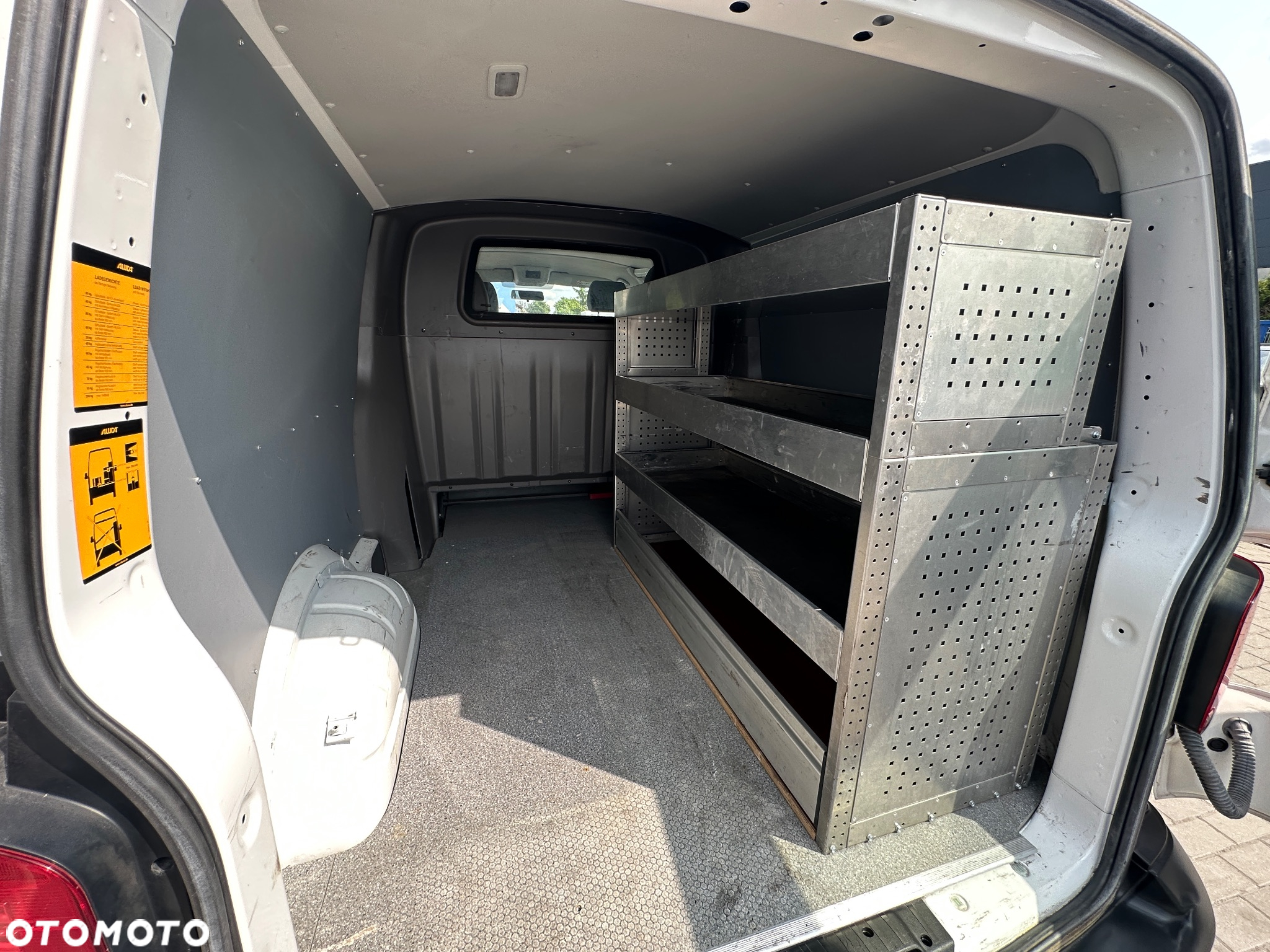 Volkswagen Transporter - 17