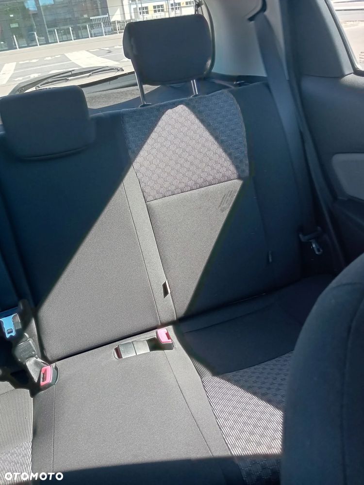 Toyota Yaris - 15