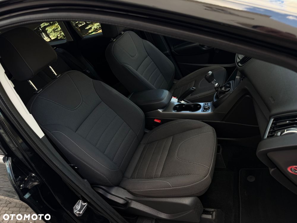 Ford Kuga 1.5 EcoBoost 2x4 Titanium - 27