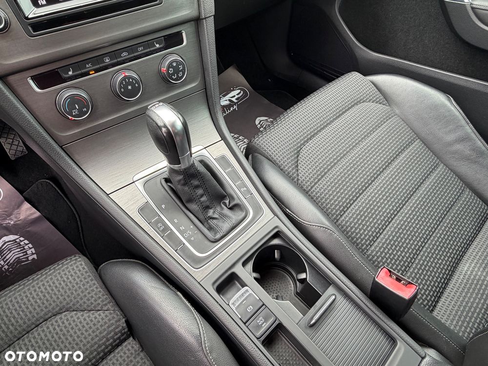 Volkswagen Golf 1.4 TSI BlueMotion Technology DSG Comfortline - 17