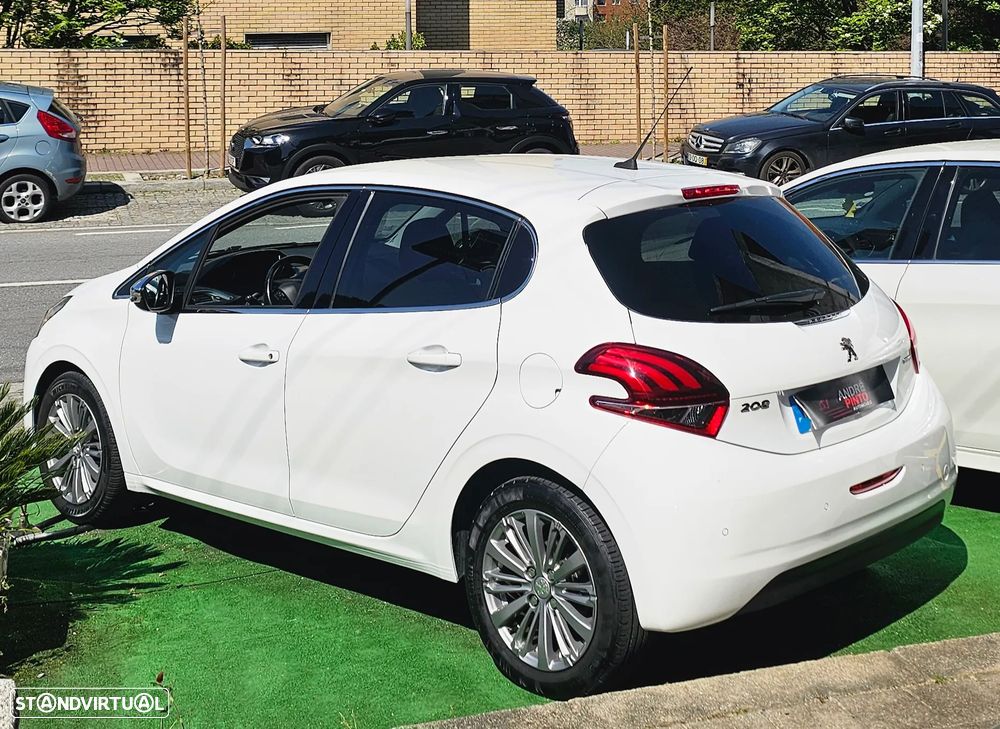 Peugeot 208 PureTech 82 Start & Stop Allure - 4