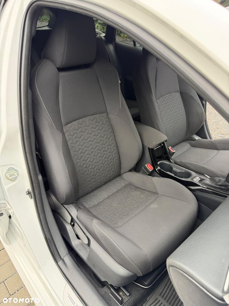 Toyota Corolla - 12