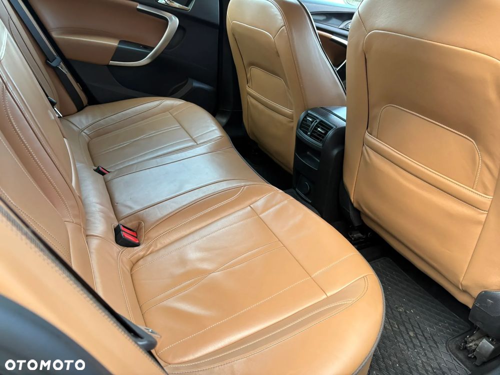 Opel Insignia 2.0 T Cosmo 4x4 S&S EU6 - 26