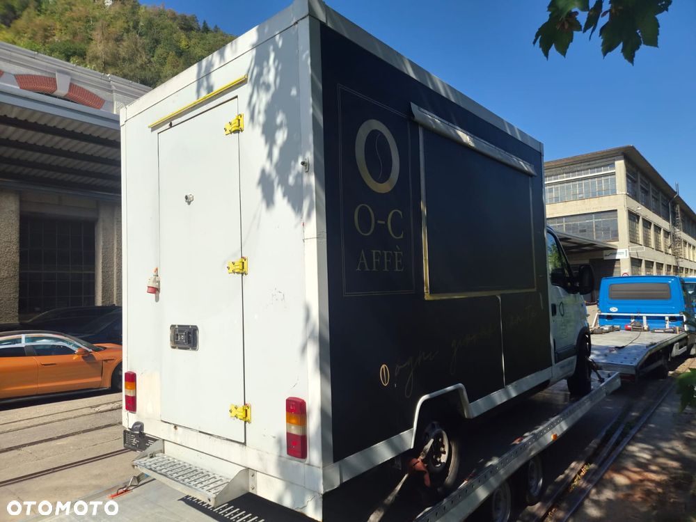 Renault Master Foodtruck - 4