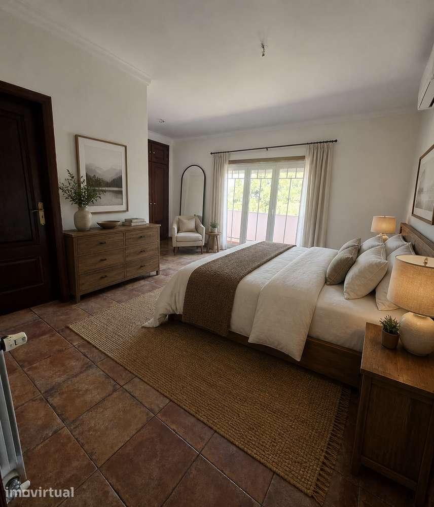 Arrenda-se — Moradia T4 remodelada perto Lisboa (Qta Anjo) -€1.990/mês - Grande imagem: 5/16