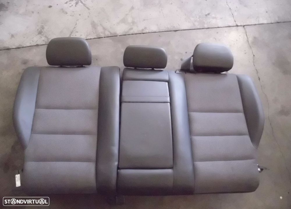 Interiores Mercedes Benz C 220 - 13