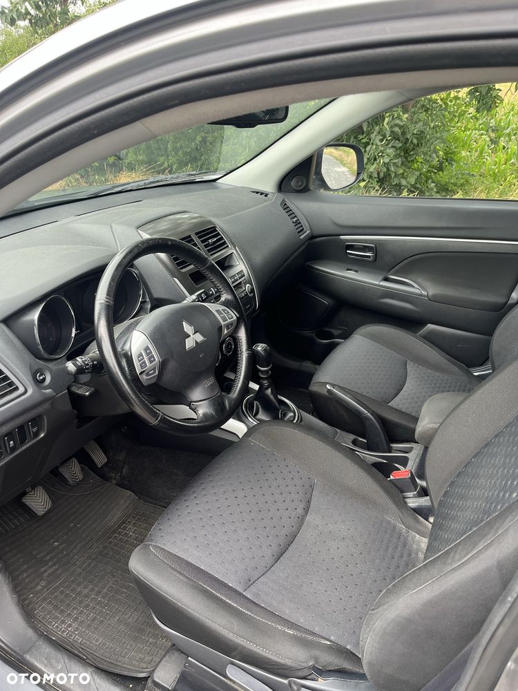Mitsubishi ASX - 6