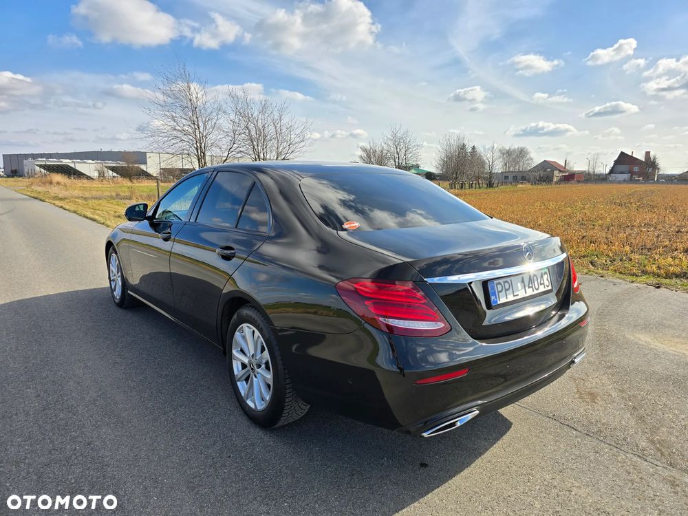 Mercedes-Benz Klasa E 220 d 9G-TRONIC AMG Line - 7