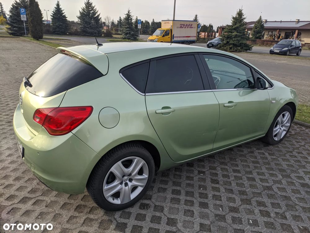 Opel Astra 1.4 Enjoy - 9