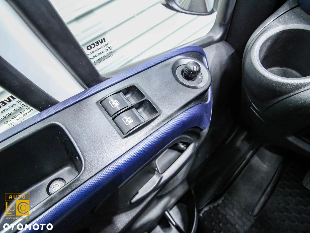 Iveco DAILY 35S15 BRYGADÓWKA 7 OSÓB - 24
