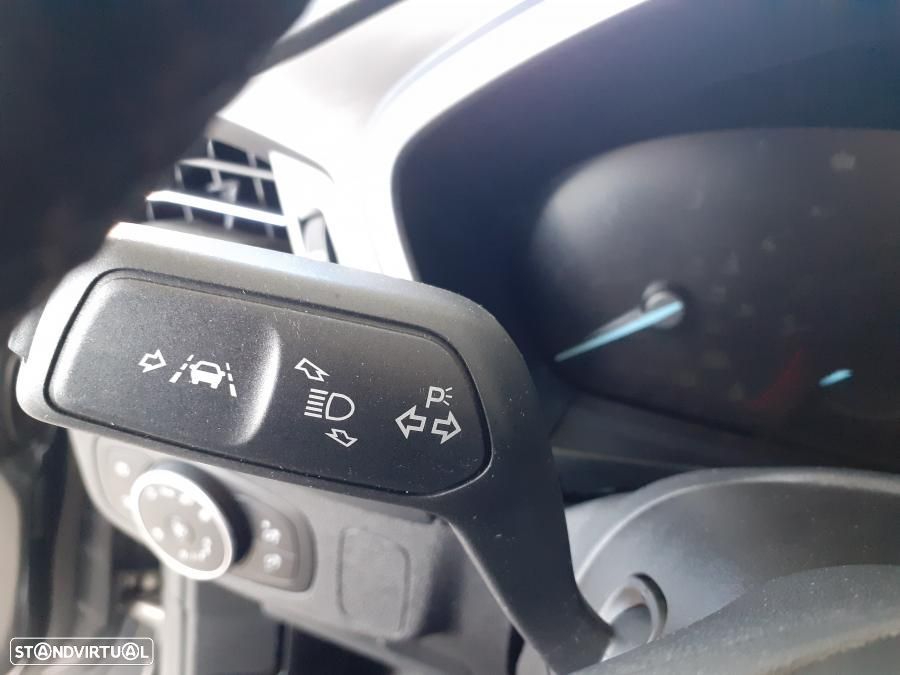 Ford Focus SW 1.5 TDCi EcoBlue Business - 13