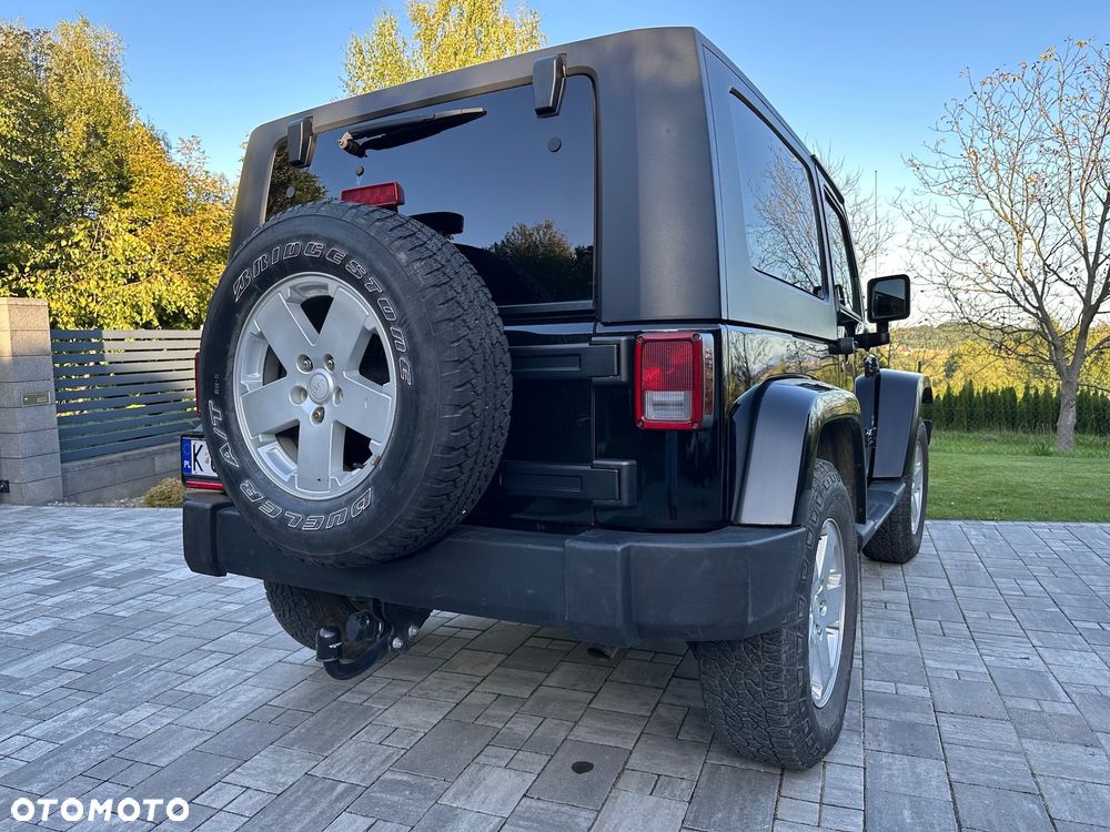 Jeep Wrangler 3.8 Sahara - 8