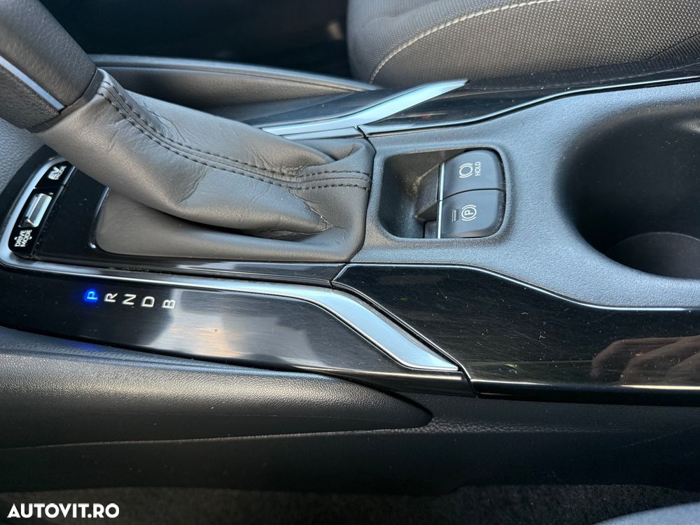 Toyota Corolla 1.8 HSD Exclusive interior Negru - 30