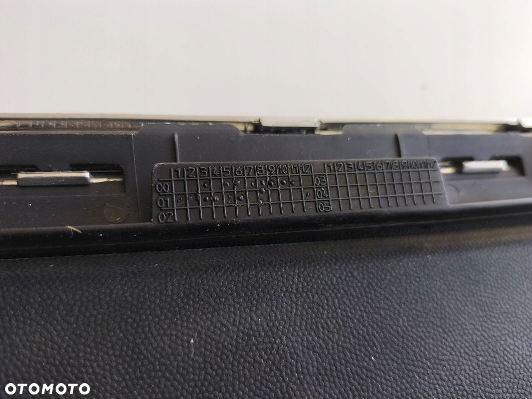 ATRAPA GRILL AUDI A2 8Z0853321 - 8
