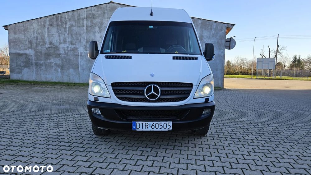Mercedes-Benz Sprinter - 1
