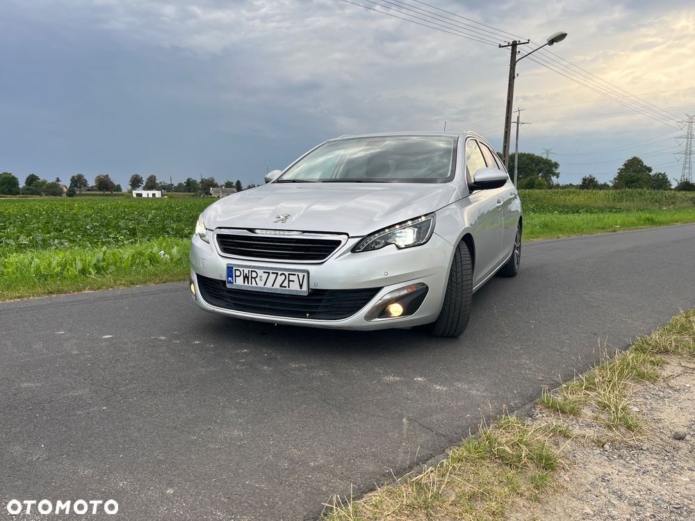 Peugeot 308 2.0 Blue HDi Allure S&S - 11