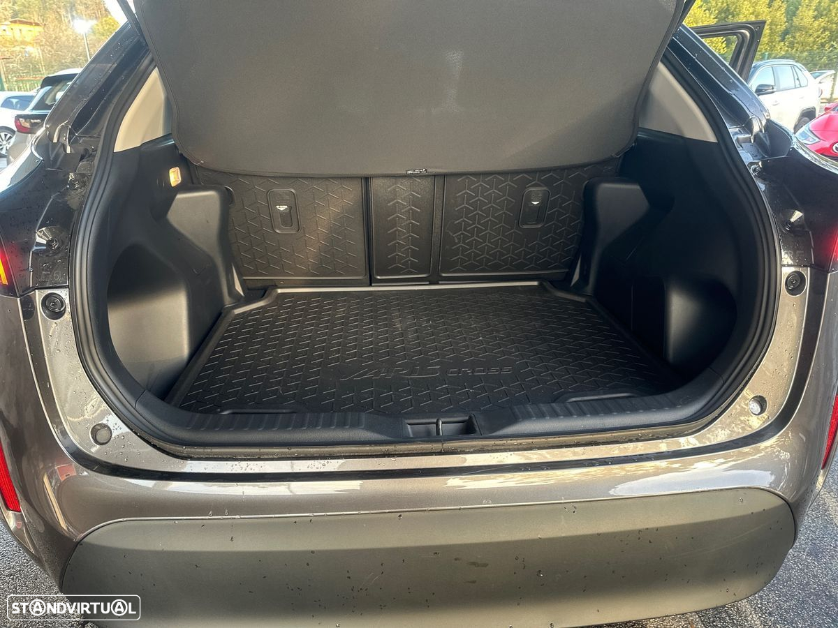 Toyota Yaris Cross - 10