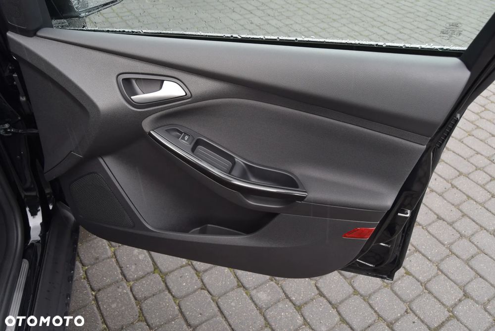 Ford Focus 1.0 EcoBoost Titanium Business - 20