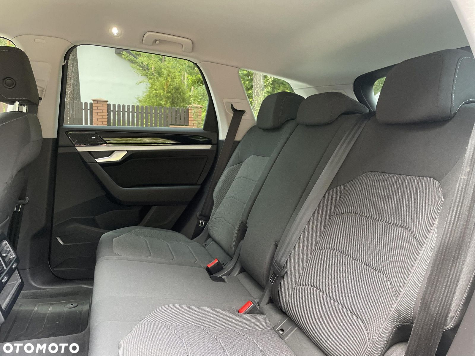 Volkswagen Touareg - 19